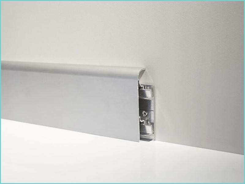 Battiscopa In Alluminio Ikea Battiscopa In Alluminio Con Supporto Altezza 70mm