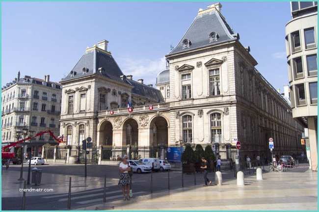 Bibliothque Sainte Foy Les Lyon Standard & Poor’s Note De Lyon Confirmée Mais