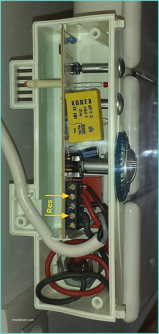 Boitier thermostat Radiateur Electrique Séche Serviette Acova En Panne