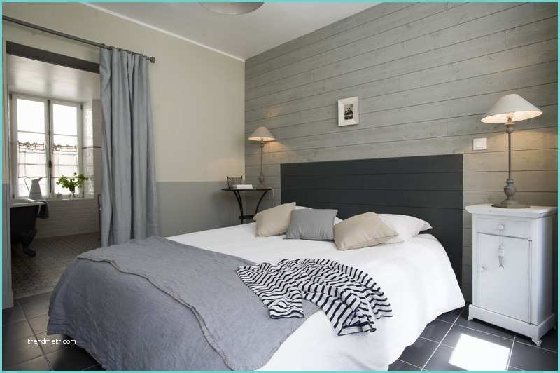 Chambre Avec Mur En Lambris Les Filles Du Bord De Mer Locations Chic Et Charme à