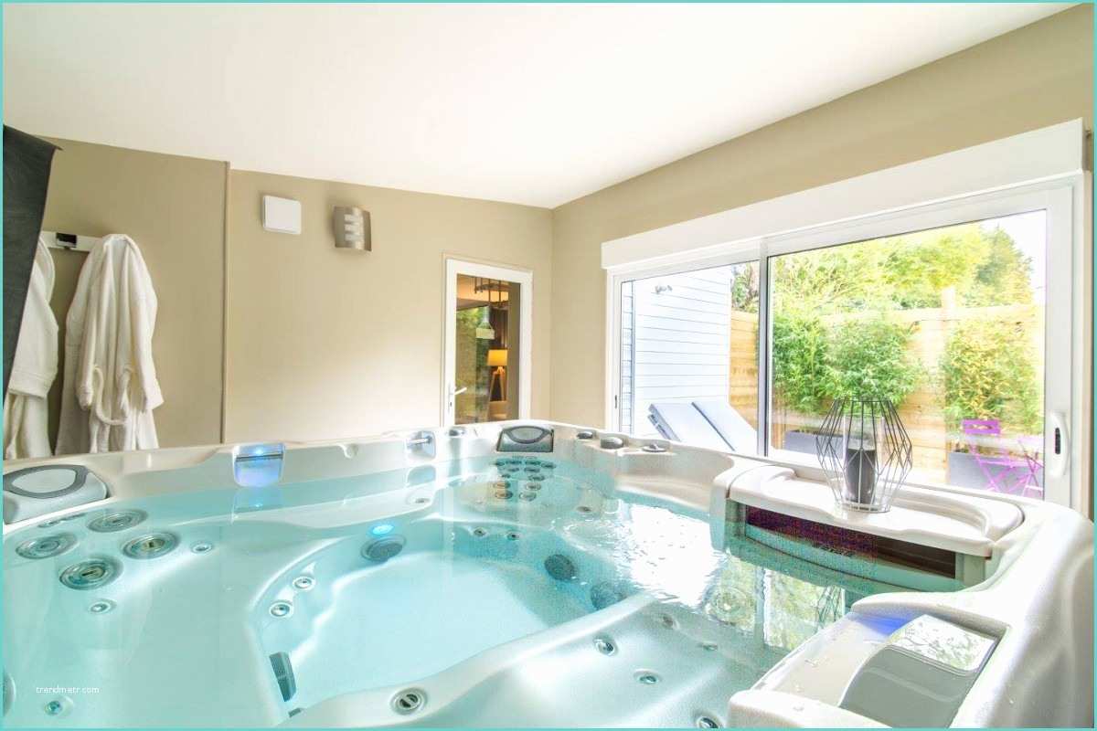 chambre luxe jacuzzi