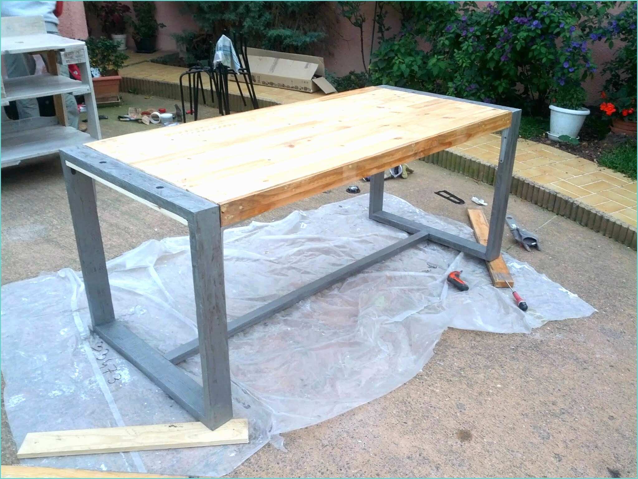 Construire Une Table En Bois Stunning Table De Jardin En Bois Palette