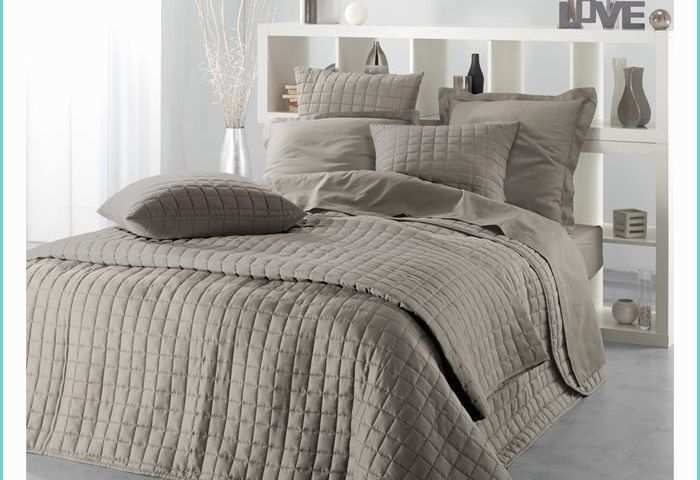 Couvre Lit Moderne Design Dessus De Lit Moderne Couvrelit Osey Et Ses Housses De