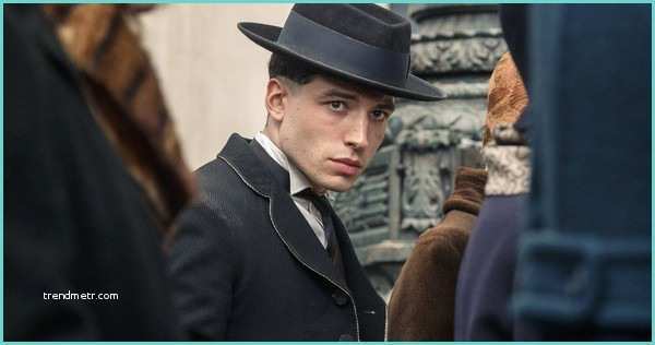 Credence Barebone Harry Potter Fantastic Beasts 2 Proves Harry Potter Fan theory is
