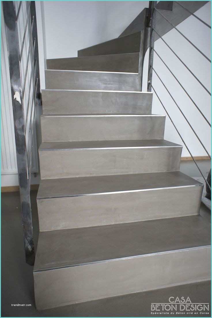 Customiser Un Escalier En Carrelage Les 25 Meilleures Idées De La Catégorie Escalier Beton Sur