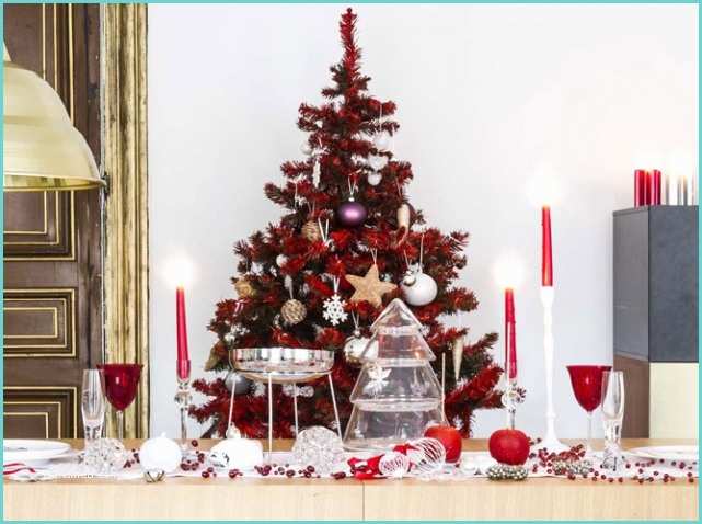 Deco Sapin Rouge Et Blanc Decoration Noel Interieur Idees Salon Accueil Design Et