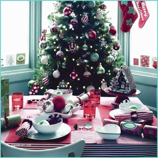 Deco Sapin Rouge Et Blanc Joyeux Noël Avec Nos 35 Idées De Déco De Table Pour Noël