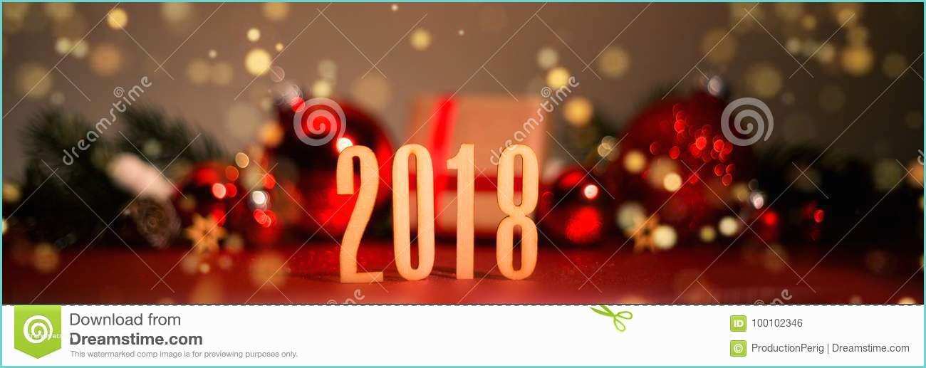 Decoracion Ao Nuevo 2018 Fondo 2018 De La Feliz Año Nuevo Con La Decoración De La