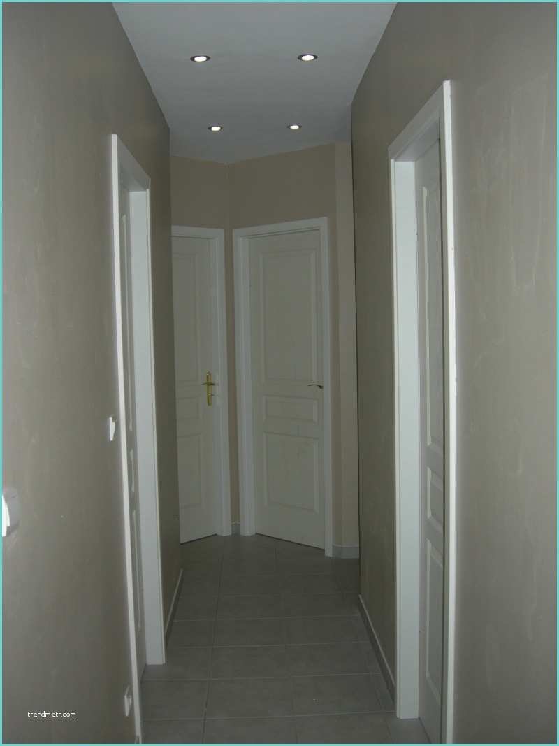 Decoration Couloir Gris Et Blanc Chambre Couloir Blanc Et Gris Couleur Galerie Avec