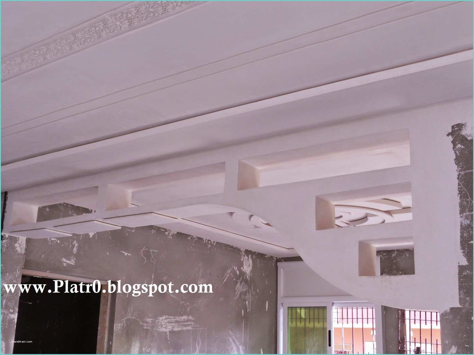 Decoration Platre Plafond Moderne Cuisine Inspirational Faux Plafond Salon 2015 Faux