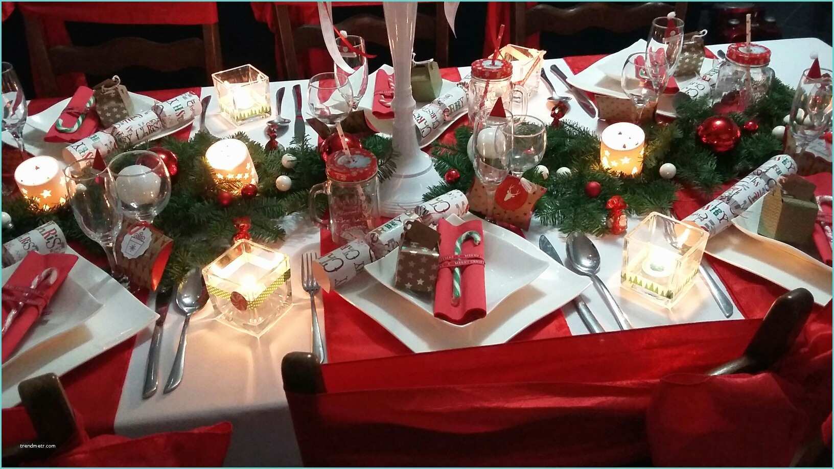 Decoration Table Noel Blanc Décoration De Table Pour Noël En Blanc Rouge Et Vert