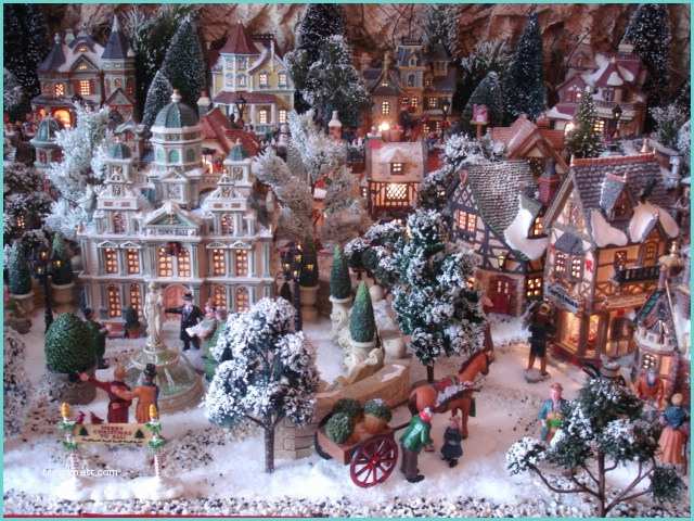 Decoration Village Noel Miniature Exposition Villages Miniatures De Noël