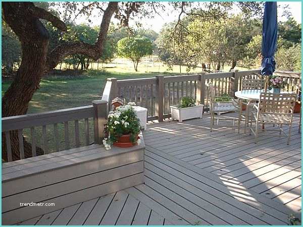 Difference Between Deck and Porch What is the Difference Between A Porch Balcony Veranda