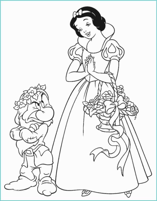 Disegni Principesse Disney Disegno Di Biancaneve Da Colorare Per Bambini