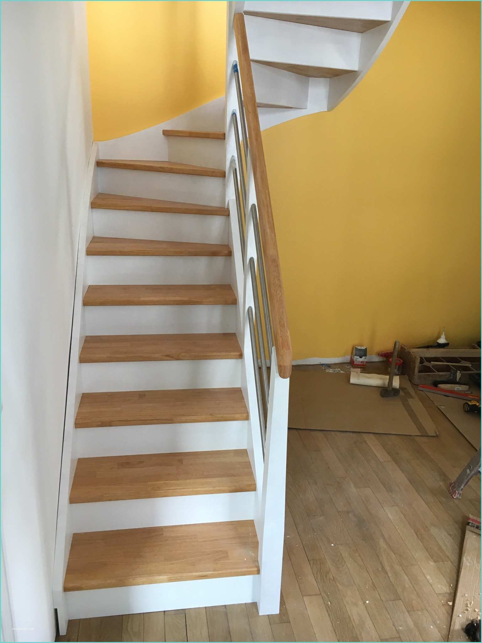 Escalier Repeint En Blanc Ment Repeindre Un Escalier En Bois Vernis – Lsmydesign