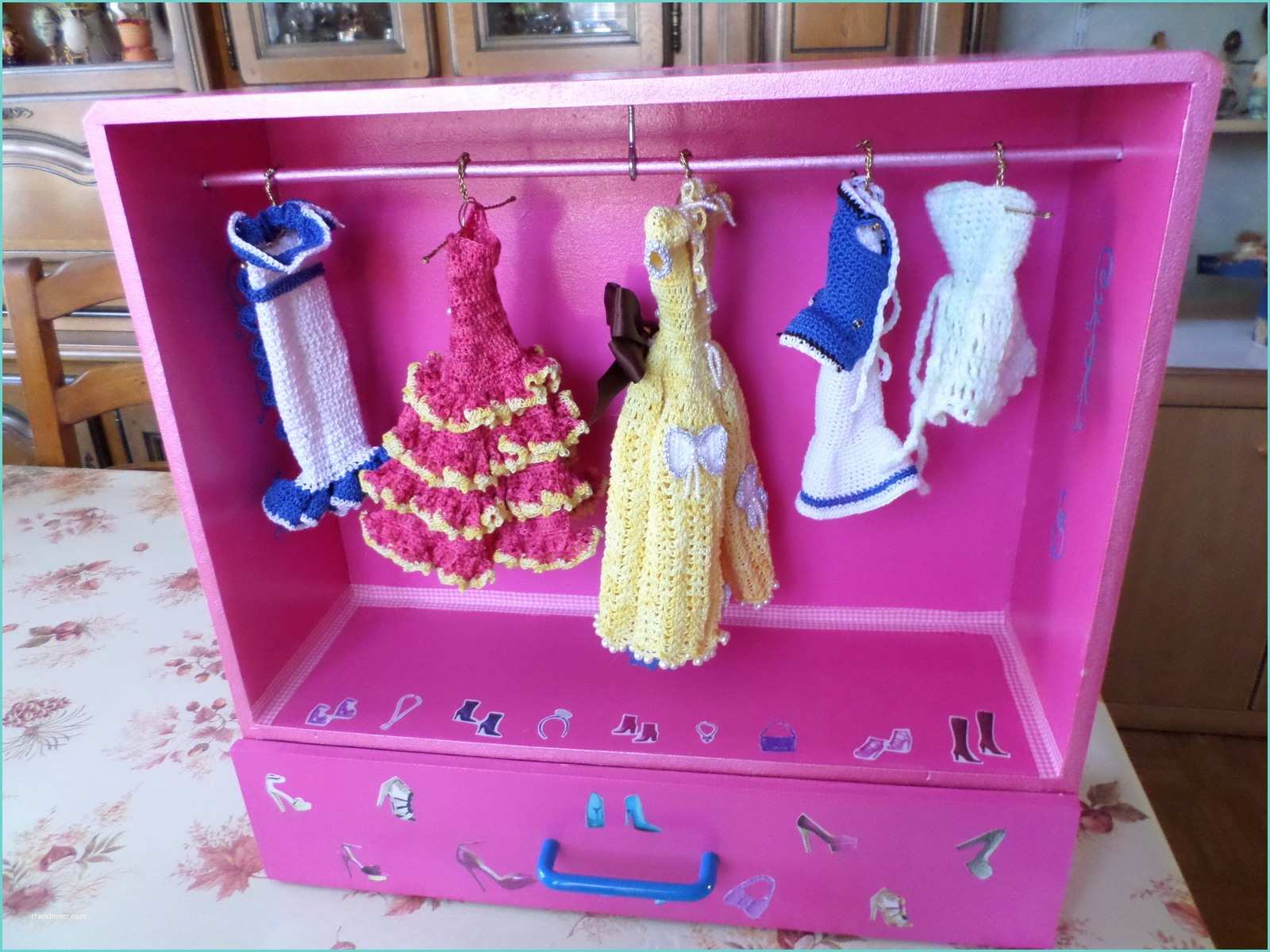 Fabriquer Une Penderie Une Penderie Pour Barbie Mes Loisirs Créatifs
