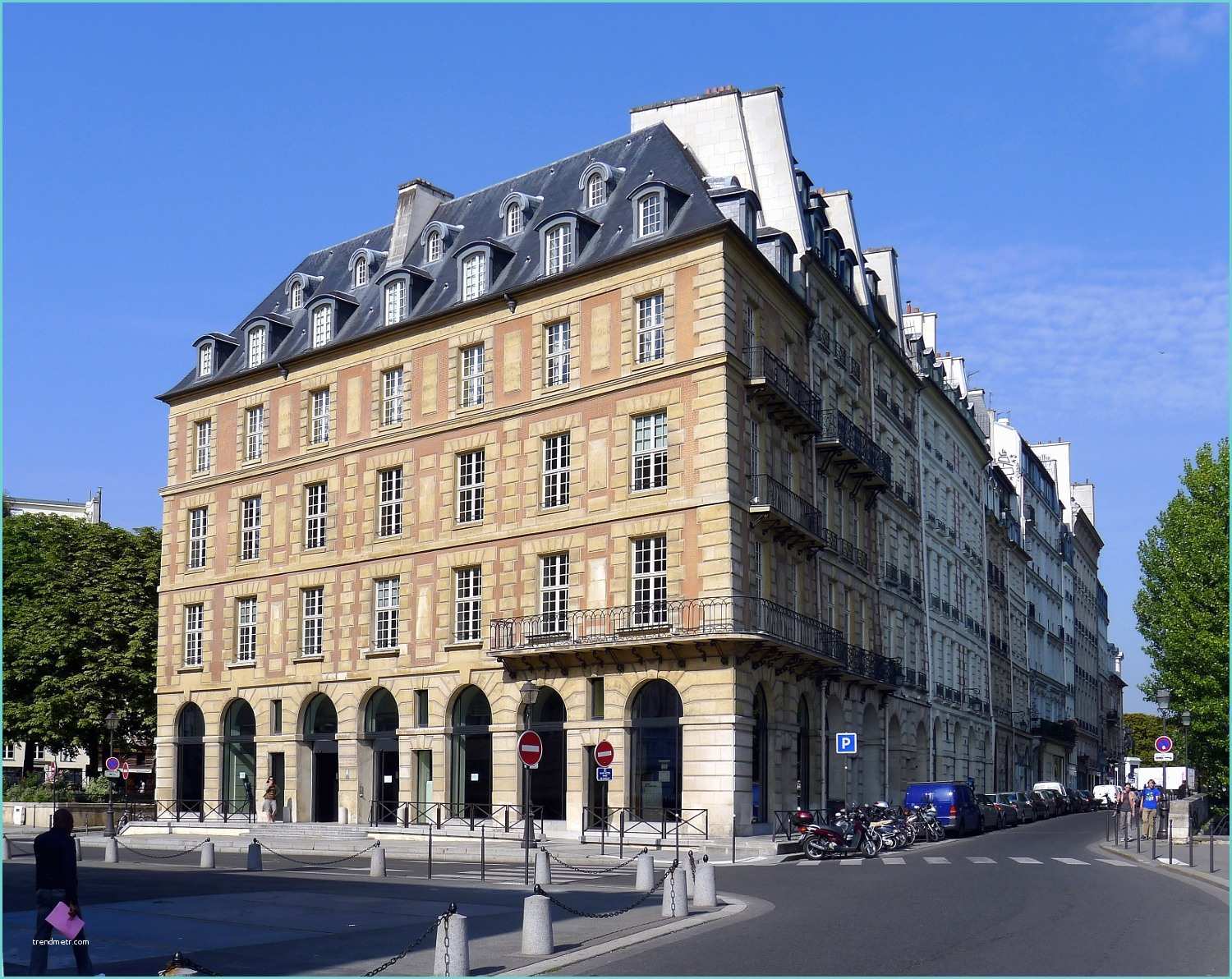 Hotel De L Horloge Paris Quai De L Horloge
