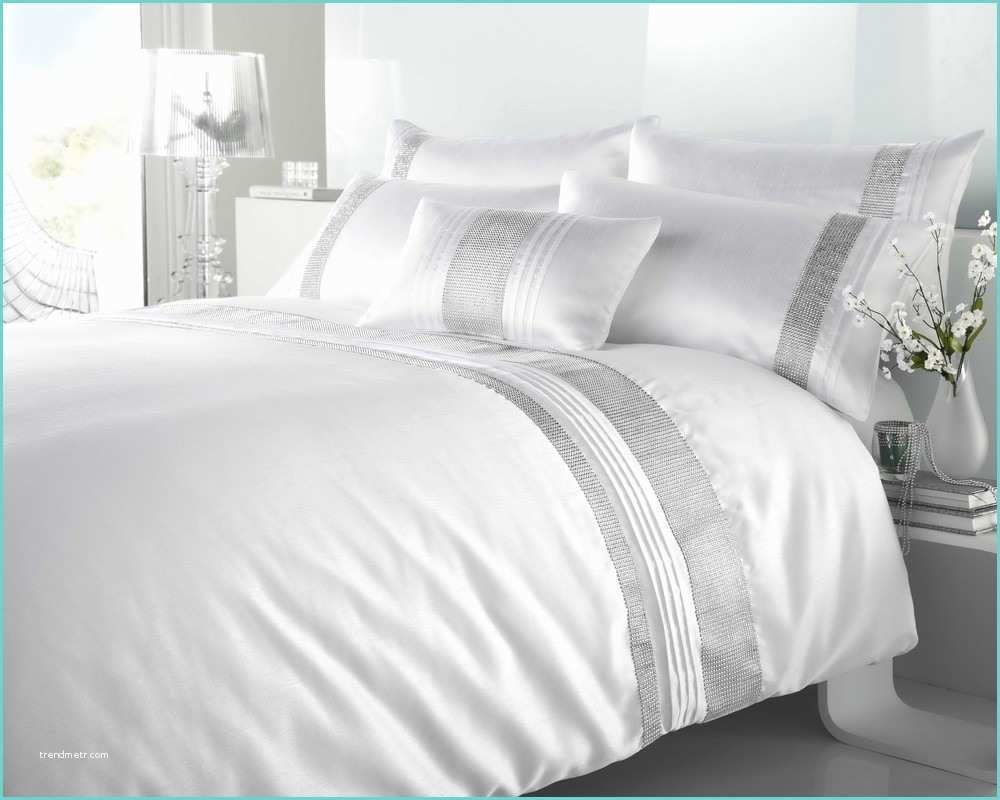 Housse De Couette Blanche Broderie Anglaise Decorate with White Duvet Cover