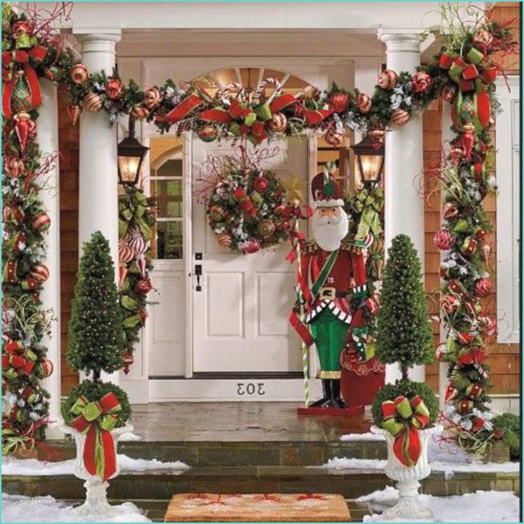 Ide Dcoration Noel Diy 24 Cheap and Simple Christmas Front Porch Decorating Ideas