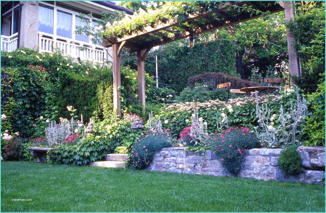 Idee Giardino Piccolo Con Piscina 10 Idee Per Il Giardino Davanti L Ingresso Di Casa