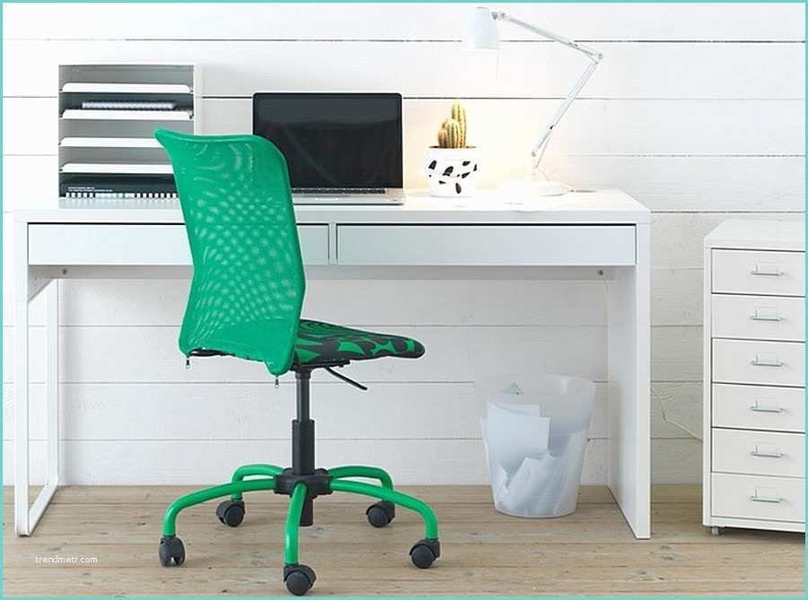 Ikea Micke Desk with Integrated Storage White Ikea Micke Puter Workstation Desk with A Green