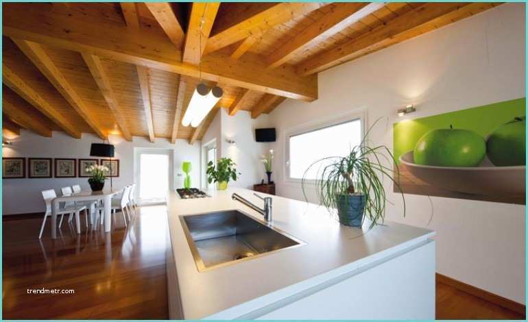 Illuminare soffitto Travi A Vista Quali Prodotti Per Pulire soffitto Con Travi Di Legno A Vista