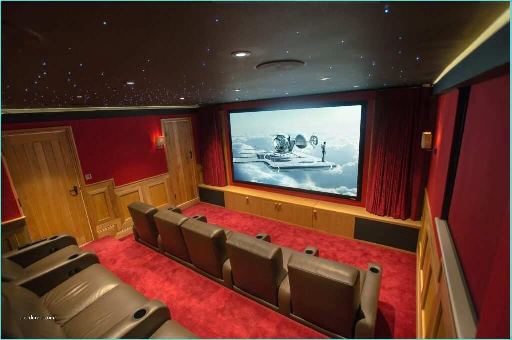 Installation Vidoprojecteur Home Cinma Bespoke Cinema Room Design & Installation
