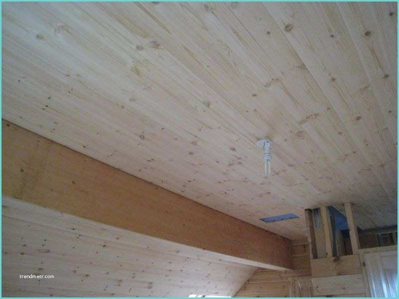 avis sur ossature pour lambris pvc au plafond lambris bois chic lambris plafond salle de bain