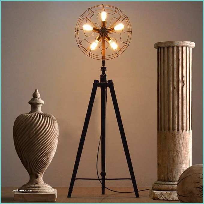 Lampada Da Terra Stile Industriale Di Alta Qualità Treppiede Vintage Luce Ventilatore forma