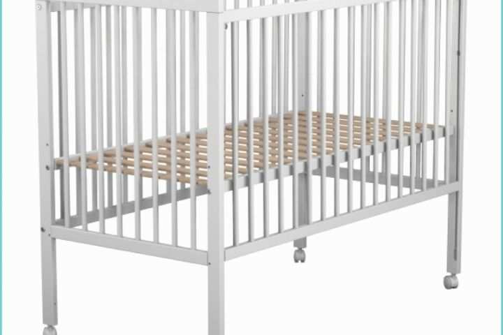 Lit Bebe A Roulettes Blanc Lit Bébé Sur Roulettes Blanc 60x120 Terre De Nuit