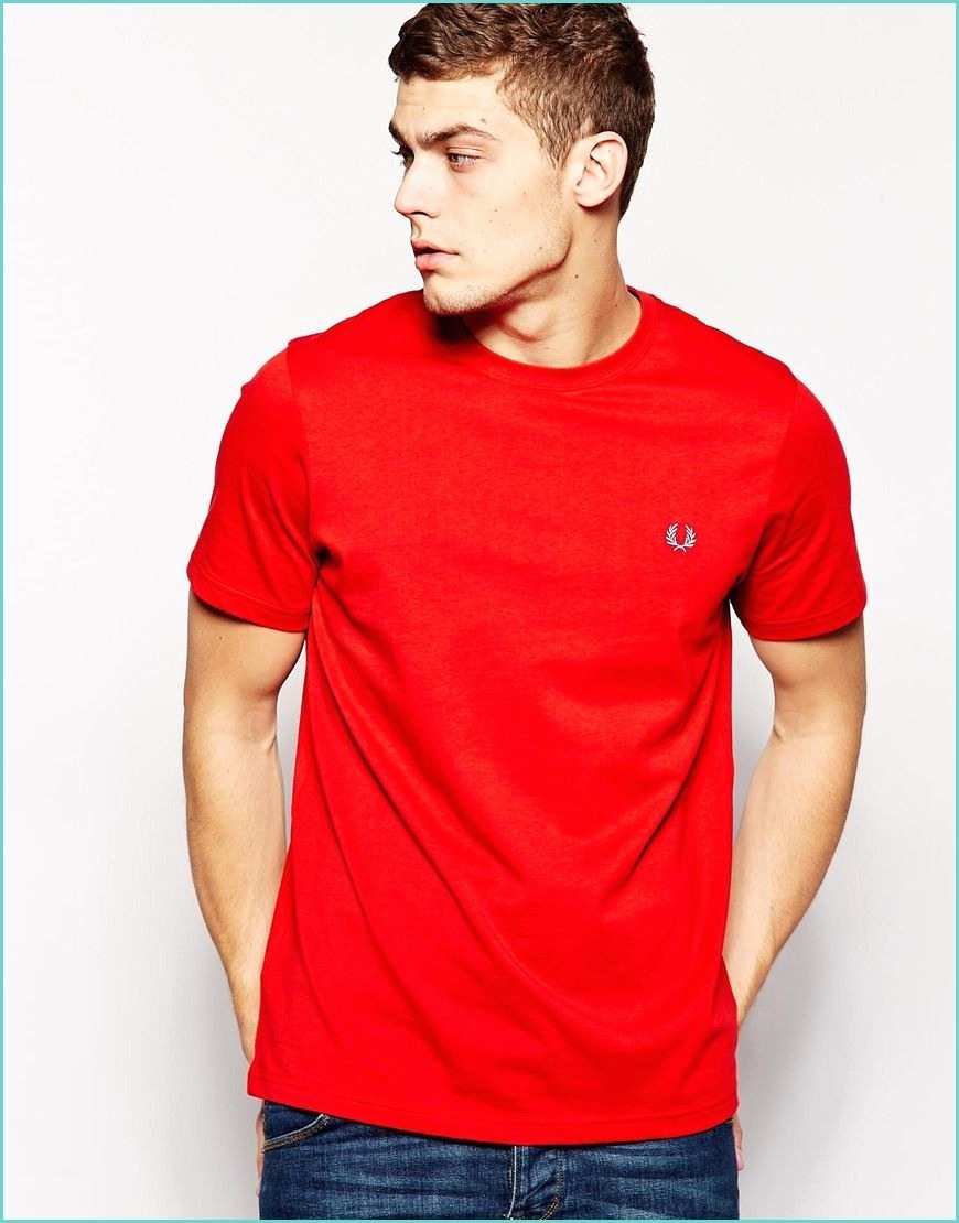 Logo B Rouge Avec Couronne Fred Perry T Shirt Avec Logo Couronne De Fred Perry
