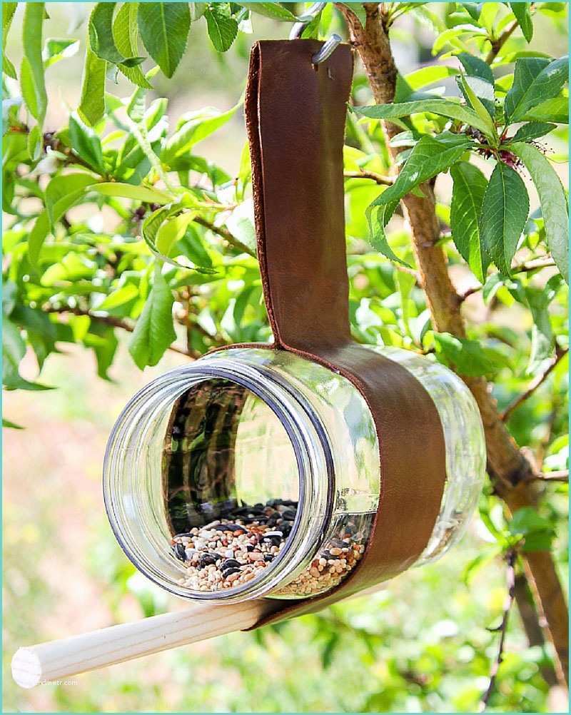 Mangiatoia Per Uccelli Fai Da Te Legno Fai Da Te In Giardino Tante Idee Per L’arredo Del Tuo
