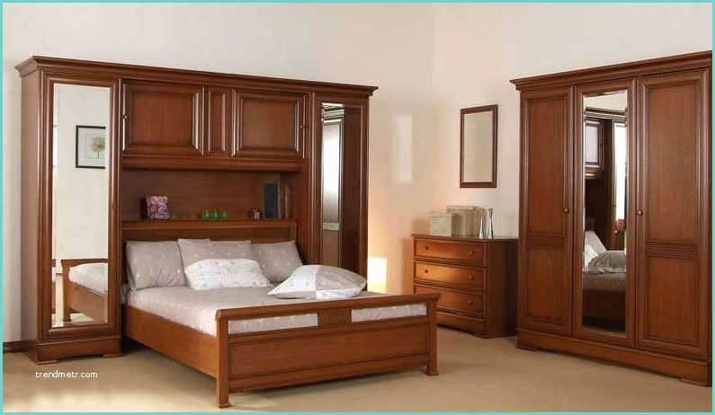 Modele D Armoire De Chambre A Coucher Chambre A Coucher En Bois Massif 10 Armoire Id Es De