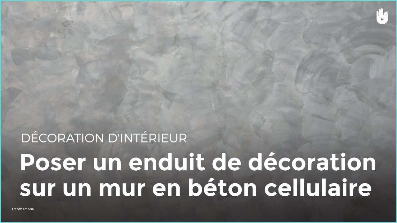 Mur De Bton Intrieur Poser Un Enduit De Décoration Sur Un Mur En Béton
