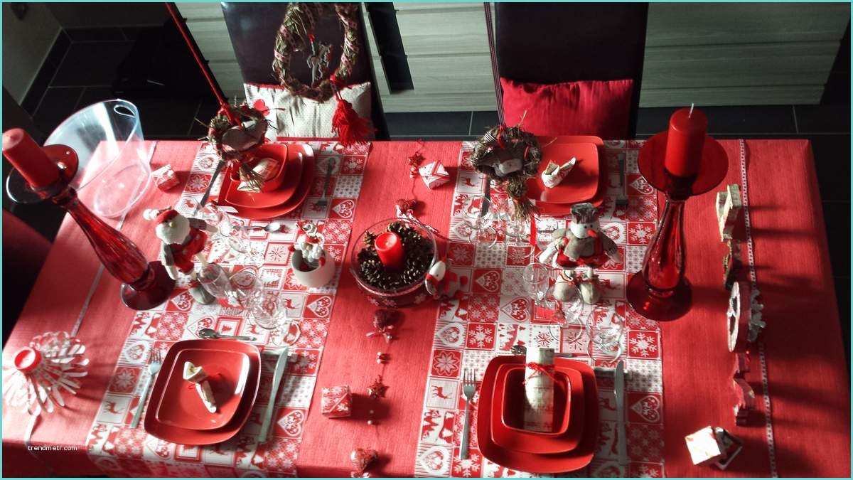 Nappe De Table Pour Noel La Table De Noël Traditionnelle Lcdc