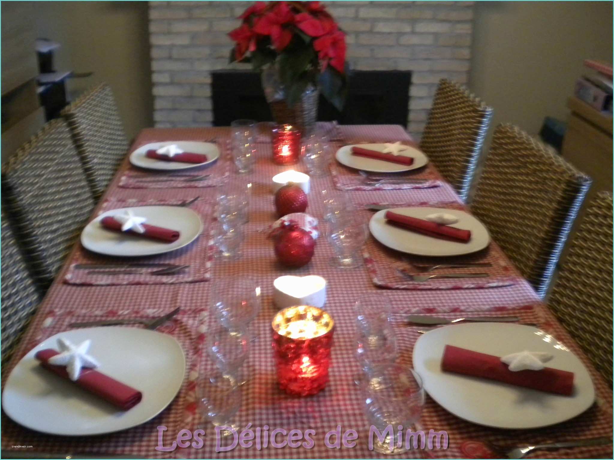 Nappe De Table Pour Noel Une Table De Noël Tradition nordique En Rouge Et Blanc