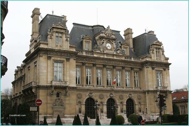 Neuilly Sur Seine Encombrants Neuilly Sur Seine the town Hall A Photo From Ile De