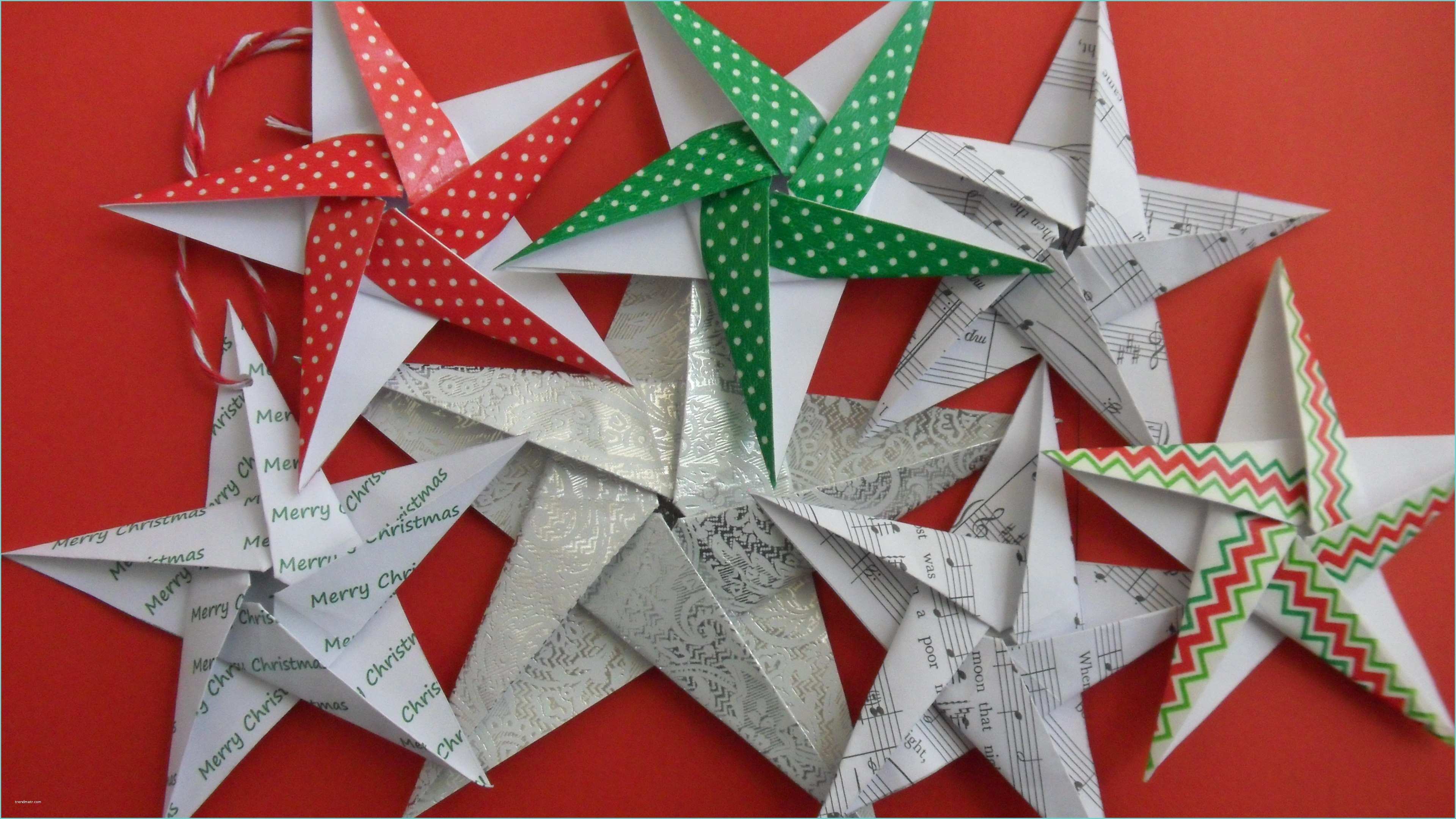 Origami Facile De Noel Christmas themed 5 Pointed origami Stars