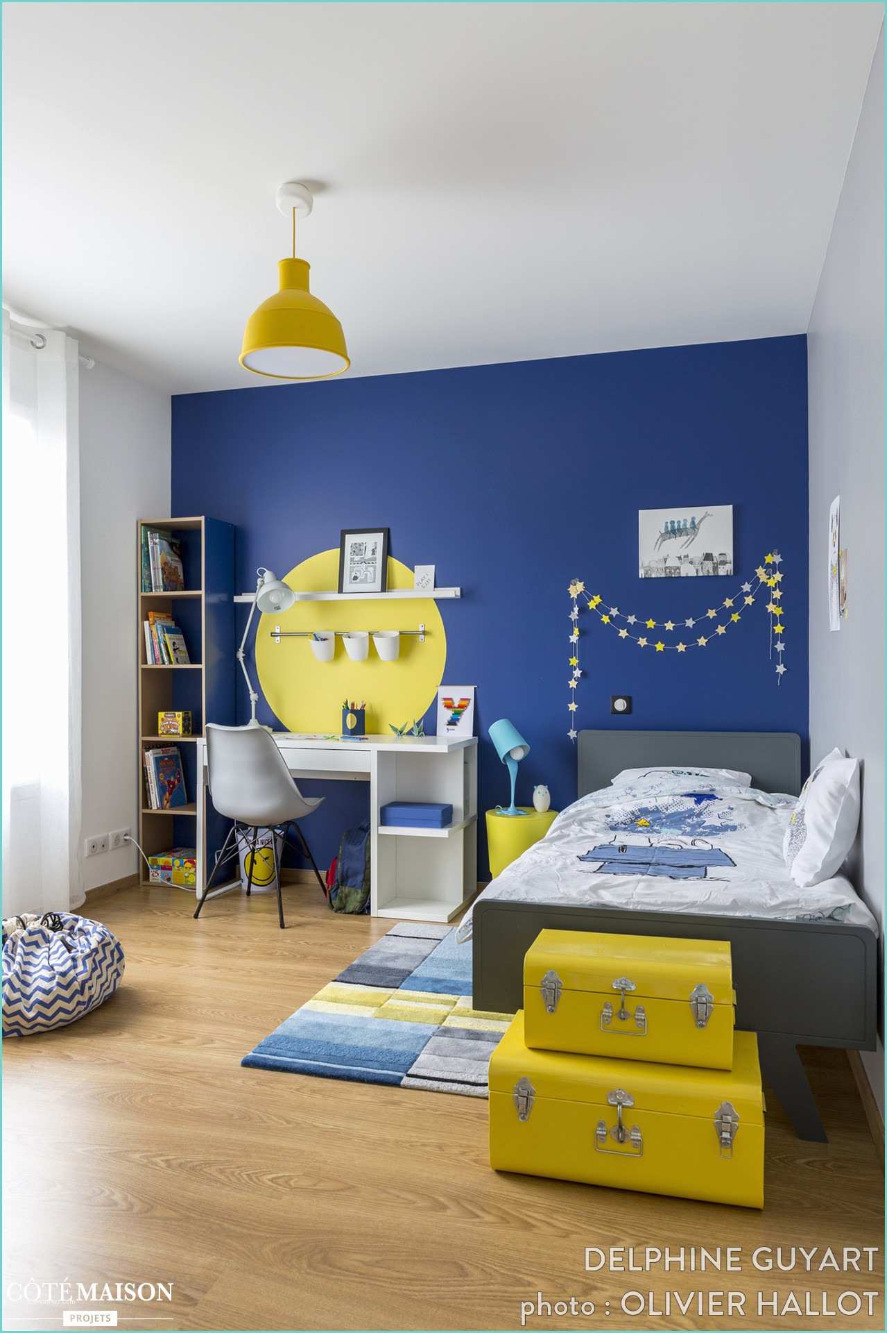 Papier Peint Chambre Petit Garcon Chambre Pour Un Garçon Qui Aime Dessiner Le Bleu Et Le