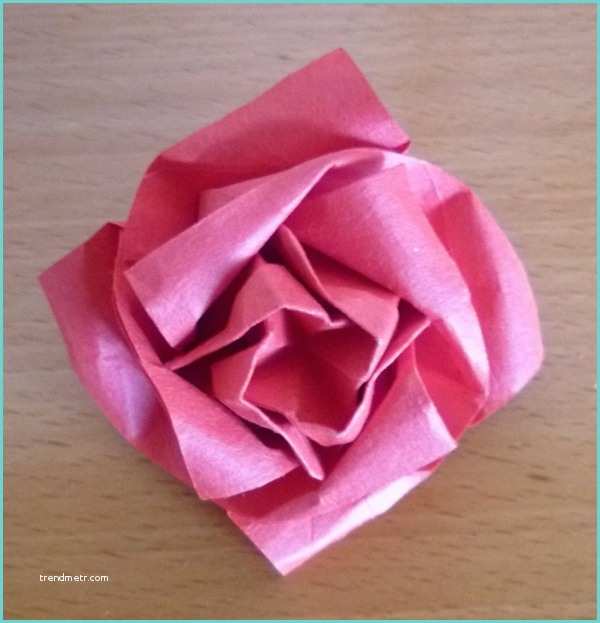 Pliage De Serviette En Papier Facile Fleur Un origami Facile Fleur à Offrir Ou Pour Vous Amuser