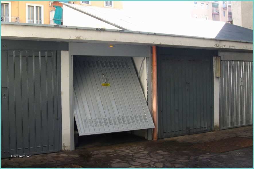 Porta Basculante Garage Elettrica Prezzi Immagini Porte Garage Basculanti