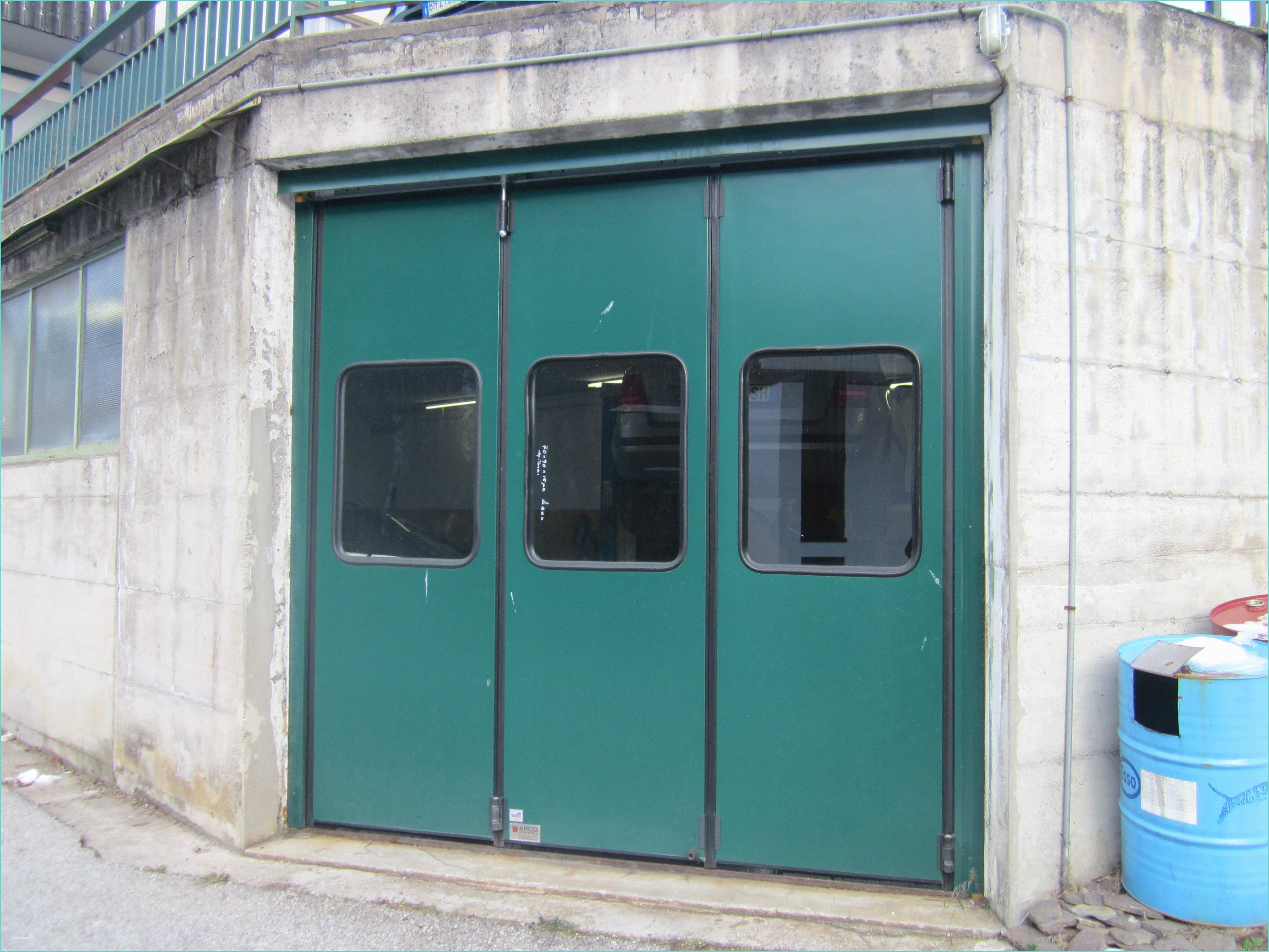 Porte Per Garage In Pvc Tecnofer Carpenteria E Arredamenti Industriali Su Misura