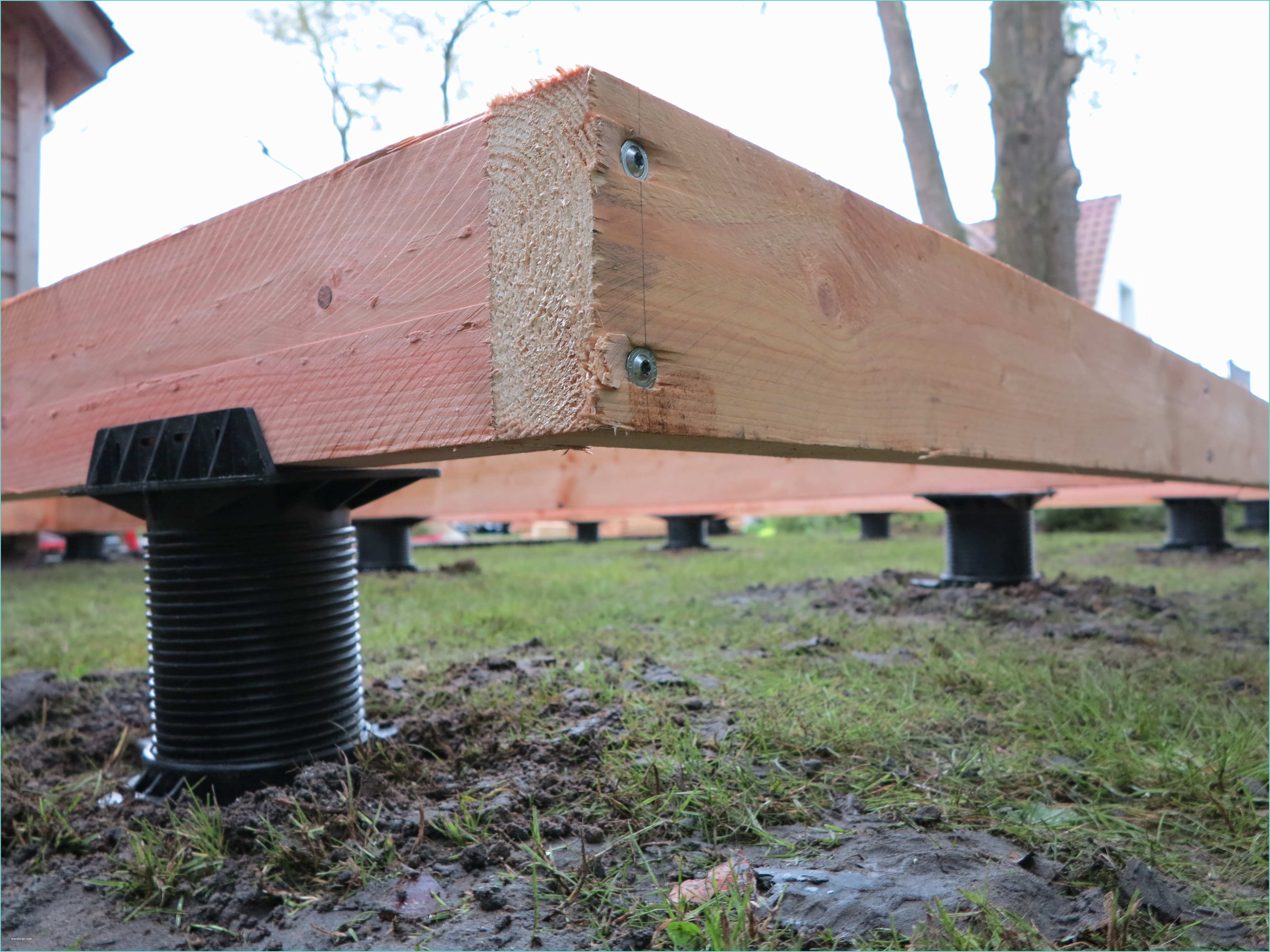 ordinaire plan terrasse bois sur plot beton 7 oregistro poser des dalles de jardin sur terre