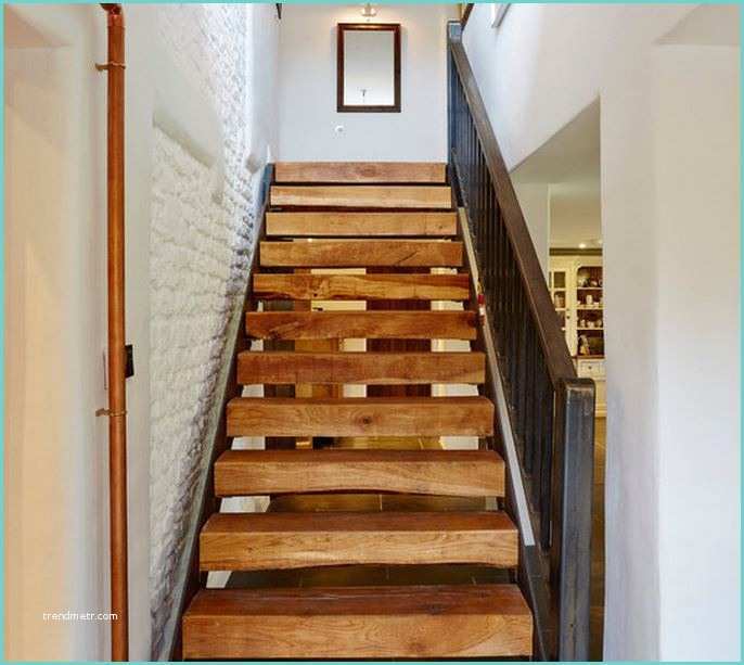 Relooker Un Escalier Rustique Repeindre Escalier En Bois Deco Maison Moderne