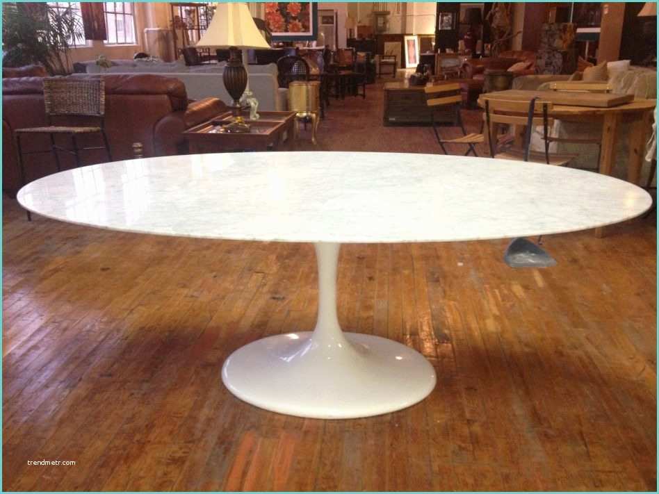 Saarinen Oval Dining Table Replica Furniture Eero Saarinen Tables for Sale at Stdibs