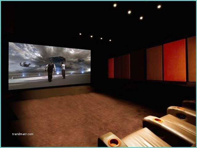Salle Cinema Maison Maison De Luxe Avec Intérieur De Style Et Une Vue Magnifique