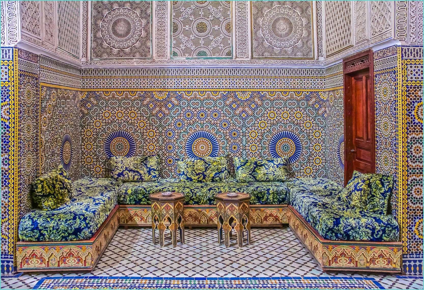 Salle De Bain Au Maroc Zellige Avantages Et Prix Du Carrelage Marocain