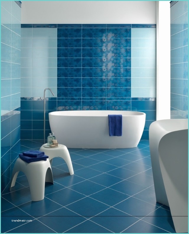 Salle De Bain Bleu Fonc Et Blanc Peinture Salle De Bains – 24 Idées De Murs En Deux Couleurs