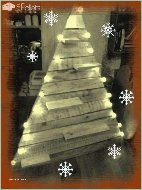 Sapin De Noel Sur Palette Sapin De Noël En Palettes Pallets Christmas Trees • 1001