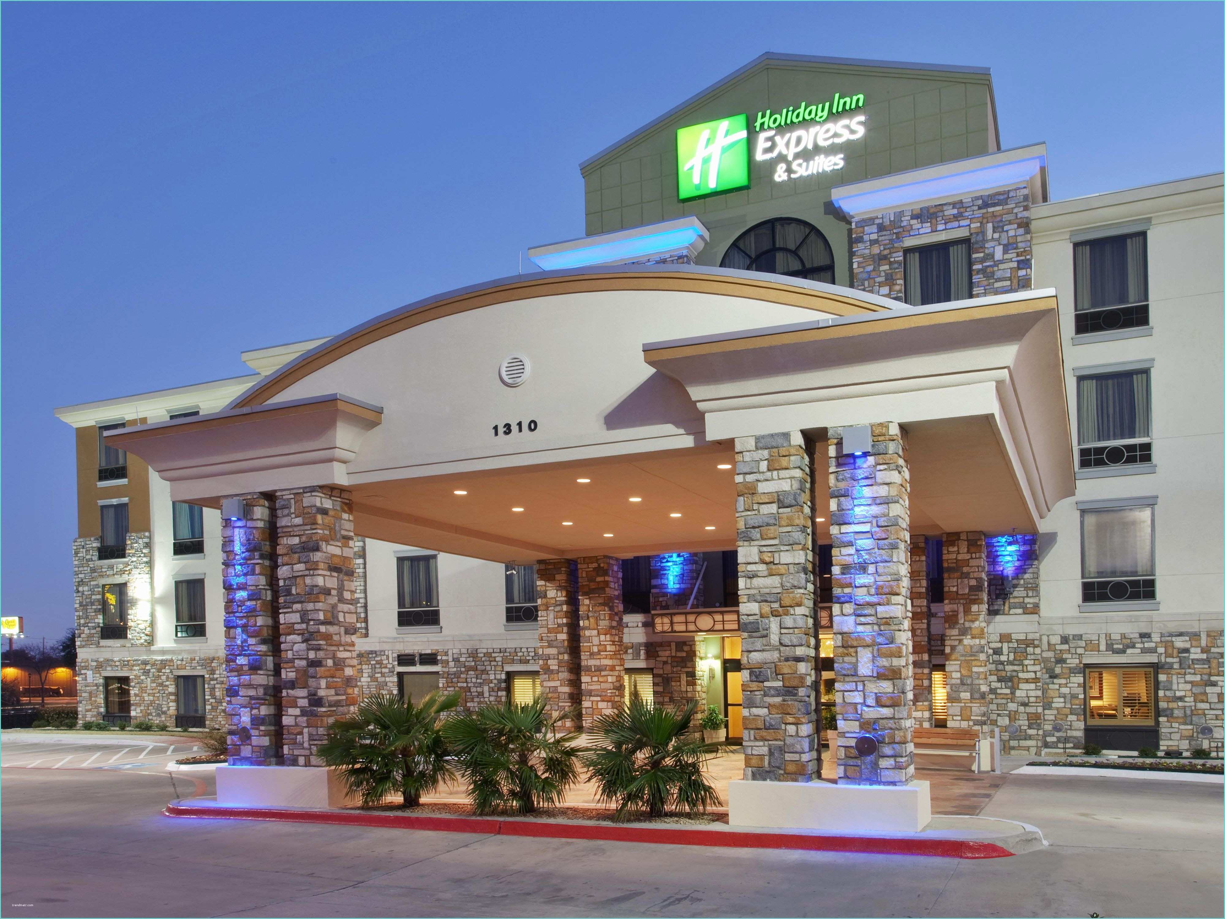 Seven Hotel Suite Lovez Vous Holiday Inn Express & Suites Dallas south Desoto Hotel